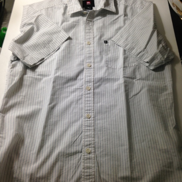 Donated ***** Quiksilver Button Shirt - Picture 4 of 8